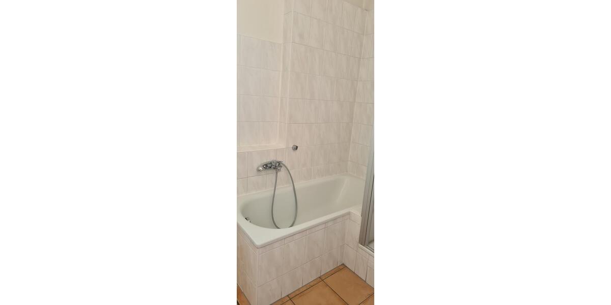 Etagenwohnung Kaiserslautern Betzenberg - 5 Zimmer, 129 m&sup2;, 950&euro; | Angebot:25900680
