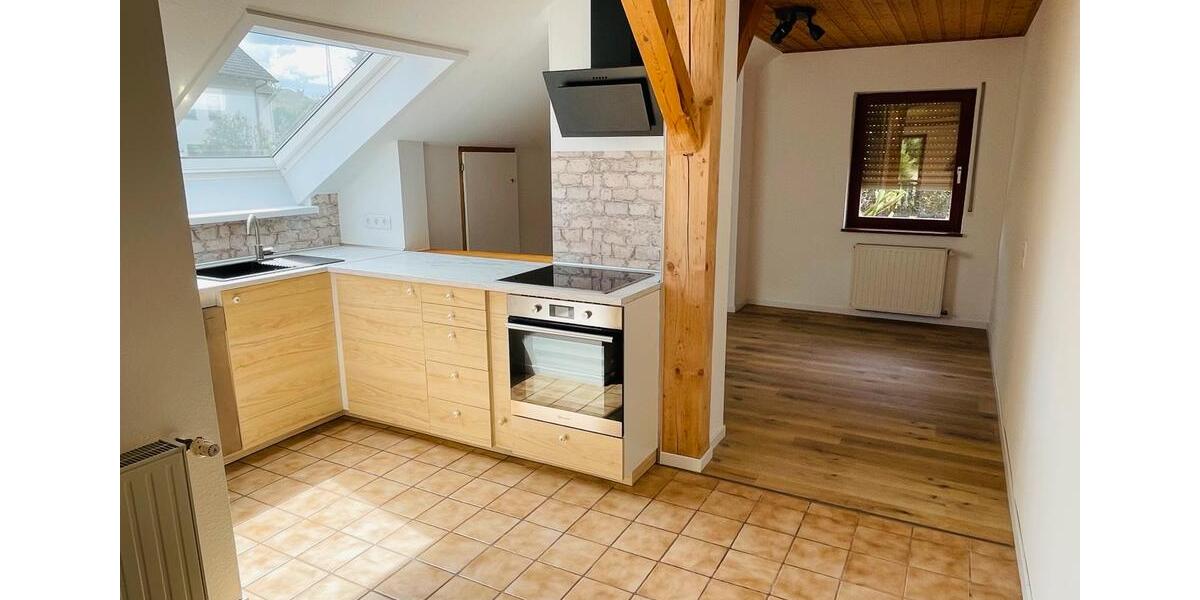 Dachgeschoßwohnung Gries - 4 Zimmer, 84 m&sup2;, 880&euro; | Angebot:26320361