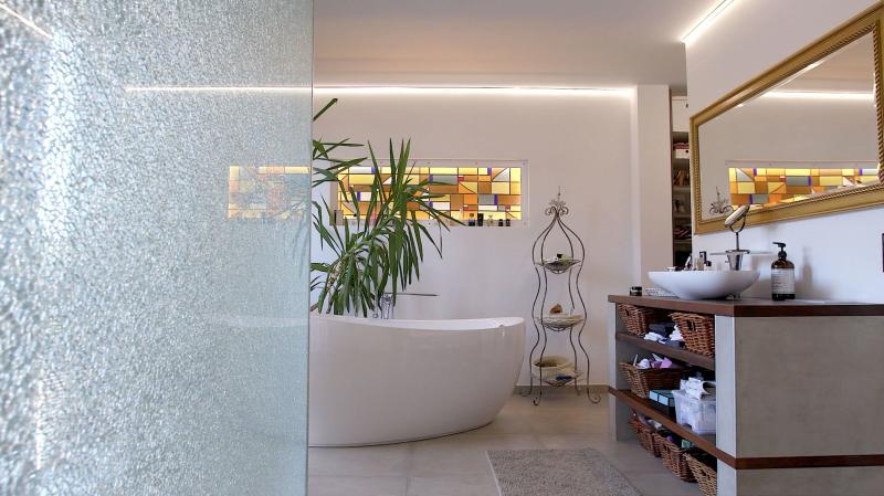 ObjNr:19731 - Hochmoderne, neuwertige Doppelhaushälfte wird jeglichen Ansprüchen gerecht - Doppelhaushälfte Mehlingen | Angebot:21900595