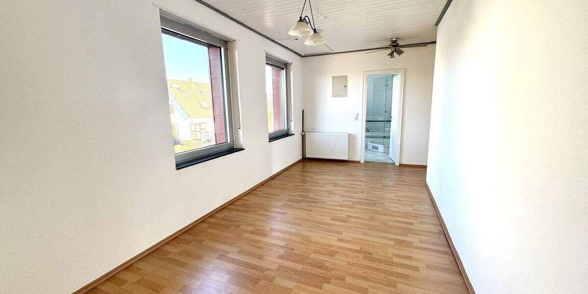 Etagenwohnung Weilerbach - 4 Zimmer, 104 m&sup2;, 850&euro; | Angebot:23865910