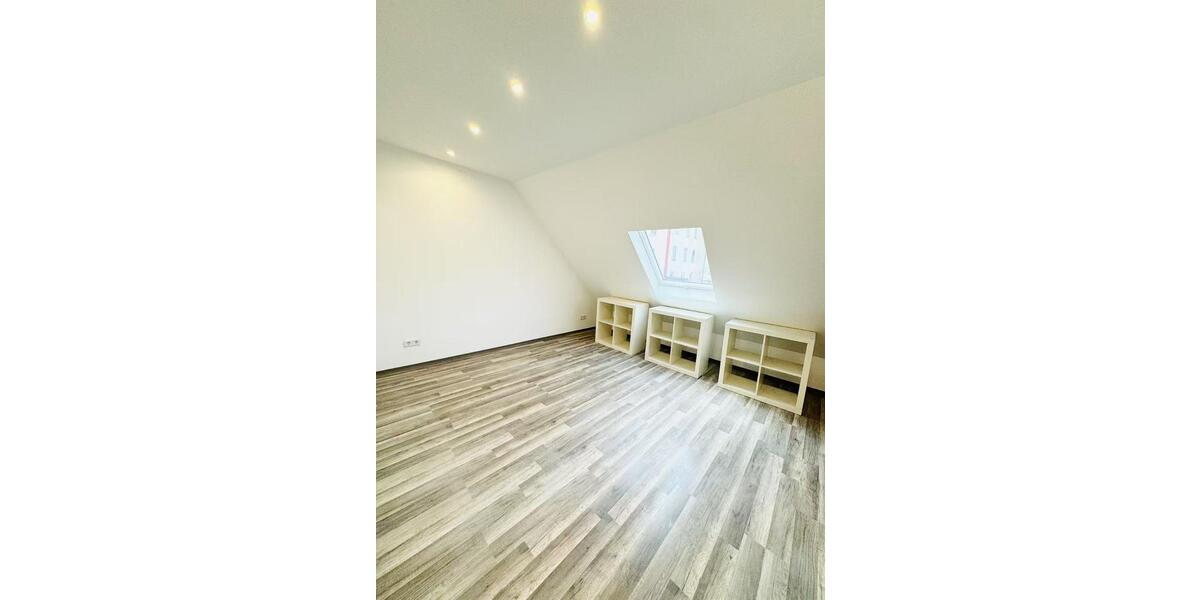 Einfamilienhaus Pirmasens - 4 Zimmer, 140 m&sup2;, 1.160&euro; | Angebot:26639487
