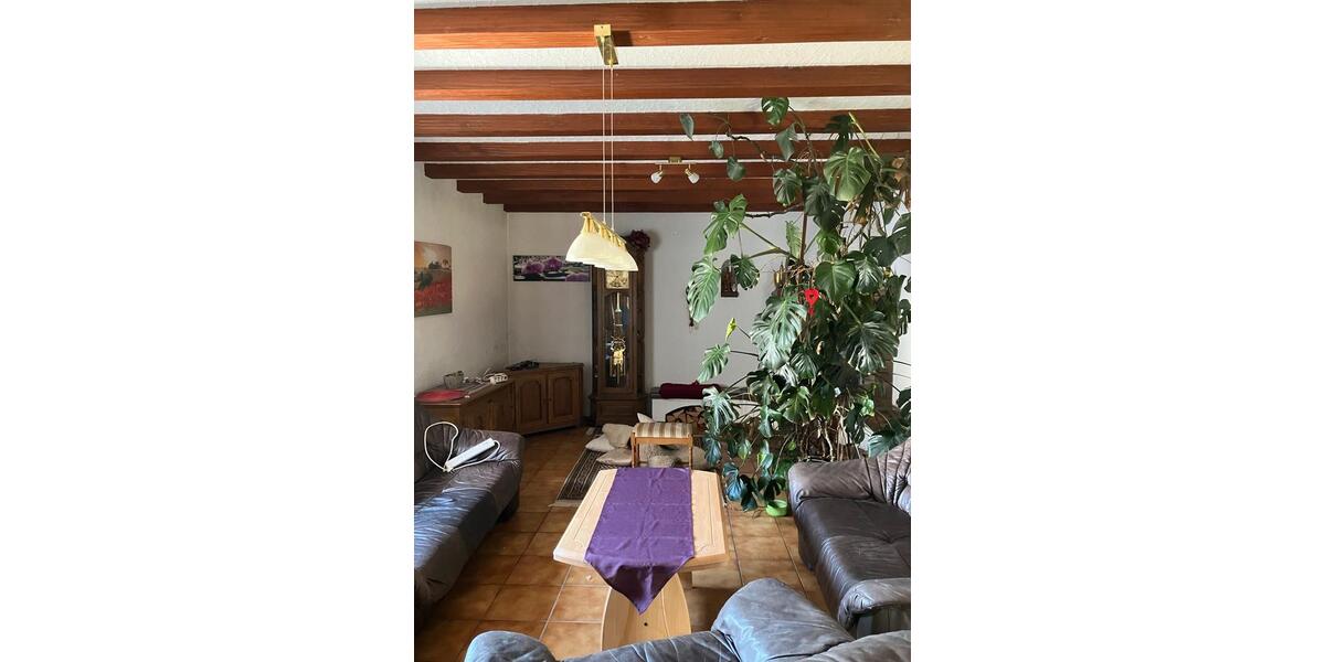Einfamilienhaus Queidersbach - 7 Zimmer, 150 m&sup2;, 1.500&euro; | Angebot:27619847