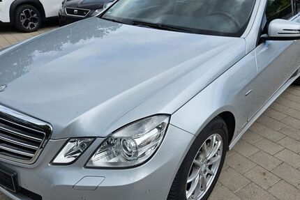 Mercedes E 200