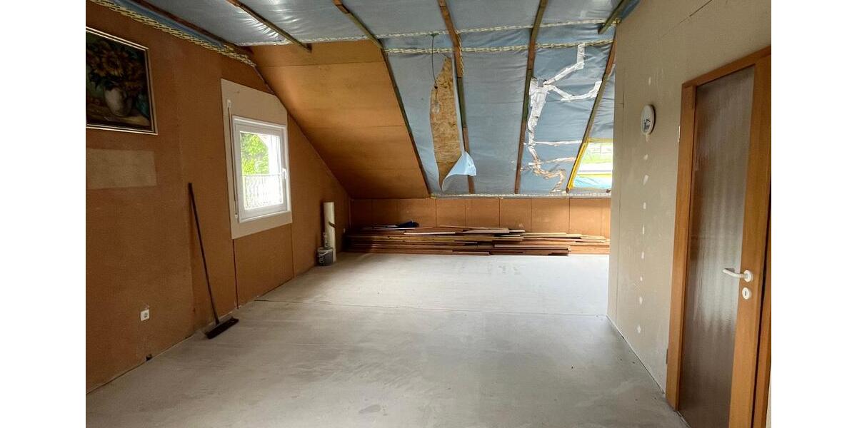 Doppelhaushälfte Pirmasens - 6 Zimmer, 180 m&sup2;, 210.000&euro; | Angebot:26565952