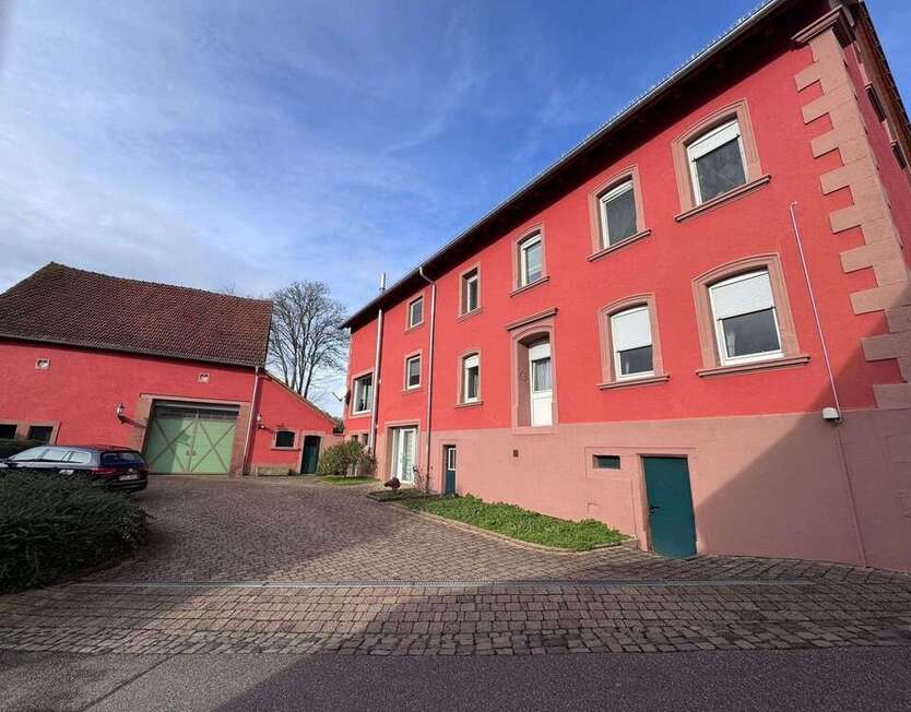 Haus zum Kaufen in Pirmasens-Gersbach 530.000 € 314 m²