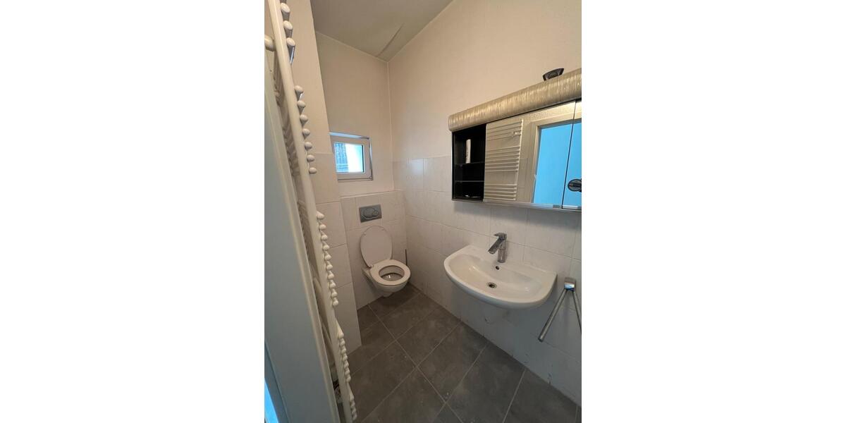 Etagenwohnung Kaiserslautern Betzenberg - 4 Zimmer, 100 m&sup2;, 1.100&euro; | Angebot:25313087