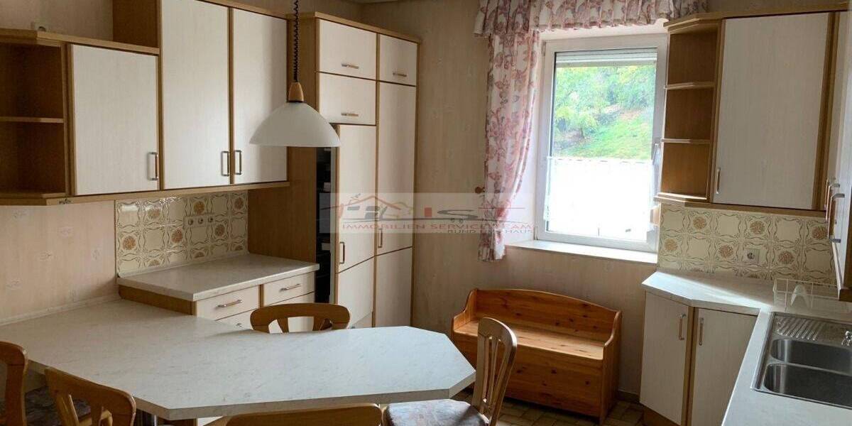 Doppelhaushälfte Jettenbach - 8 Zimmer, 170 m&sup2;, 150.000&euro; | Angebot:25666424