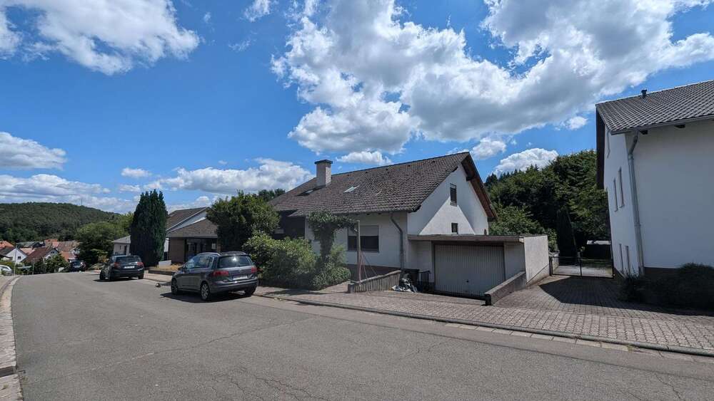 Haus zum Kaufen in Hauenstein 305.000 € 190 m² 7 zimmer