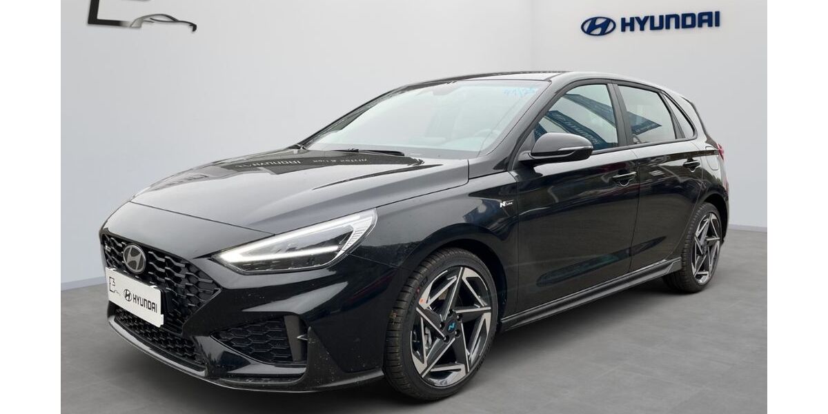 Hyundai i30 8.140 km 25.490 &euro; Pirmasens 66954