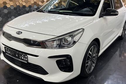 Kia Rio 98.500 km 11.900 &euro; Eisenberg 67304