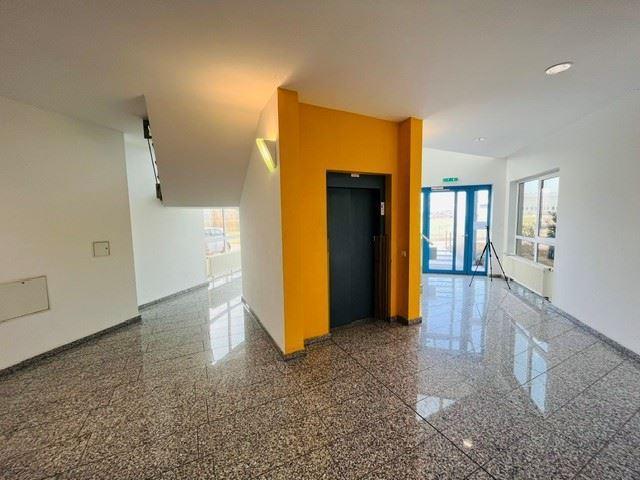 EUPORA® Immobilien: Moderne Gewerbe-Bürofläche in Kirchheimbolanden. zimmer