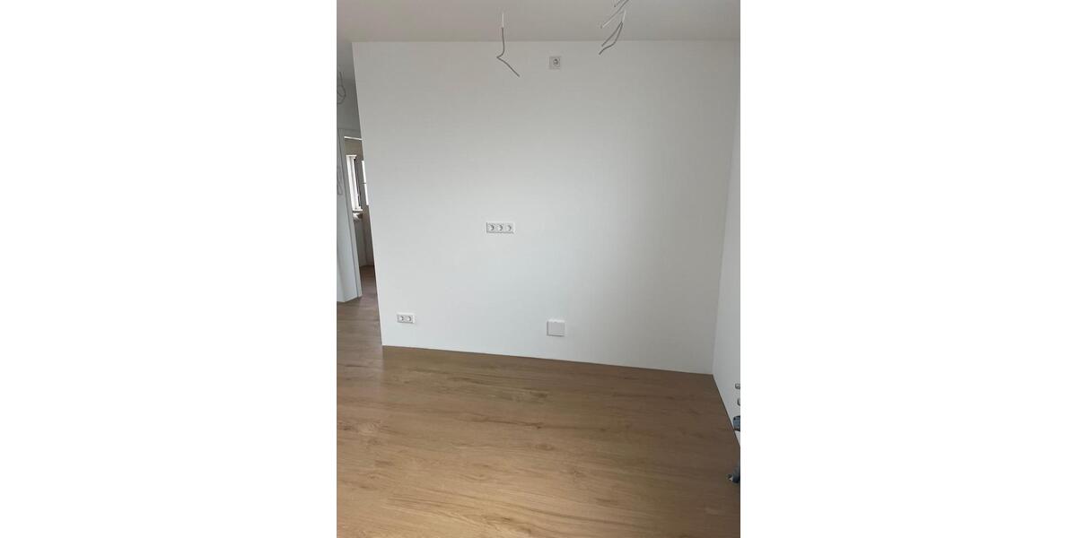 Dachgeschoßwohnung Rodenbach - 3 Zimmer, 77 m&sup2;, 900&euro; | Angebot:26166256