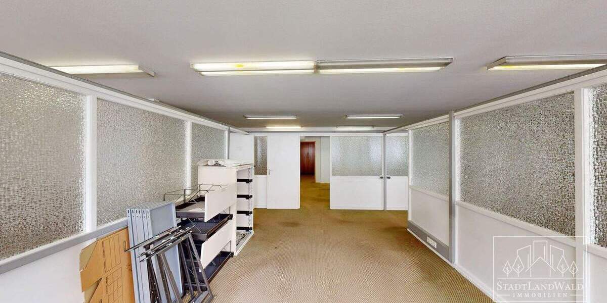 Gewerbeobjekt Pirmasens Innenstadt - 6 Zimmer, 275 m&sup2;, 2.500&euro; | Angebot:23733652