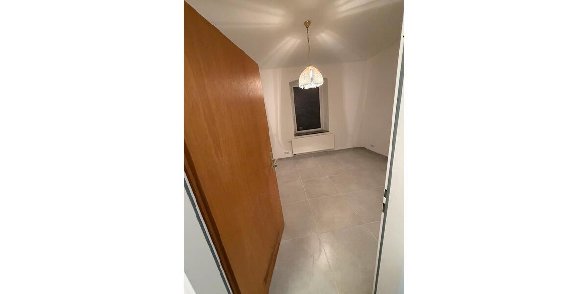 Hochparterre Neustadt an der Weinstraße Diedesfeld - 3 Zimmer, 56 m&sup2;, 160.000&euro; | Angebot:25907235