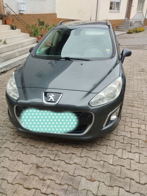 Peugeot 308 323.053 km 2.250 € Höringen 67724