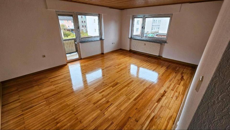 Etagenwohnung Landstuhl - 3 Zimmer, 89 m&sup2;, 720&euro; | Angebot:25978905