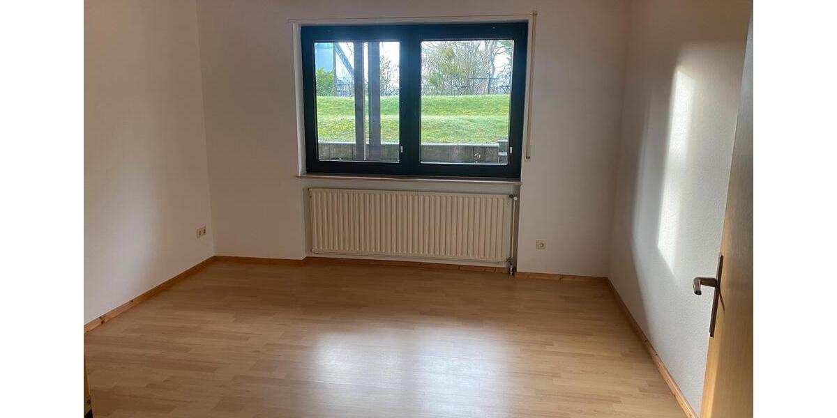 Erdgeschoßwohnung Otterberg - 4 Zimmer, 109 m&sup2;, 259.000&euro; | Angebot:27030677