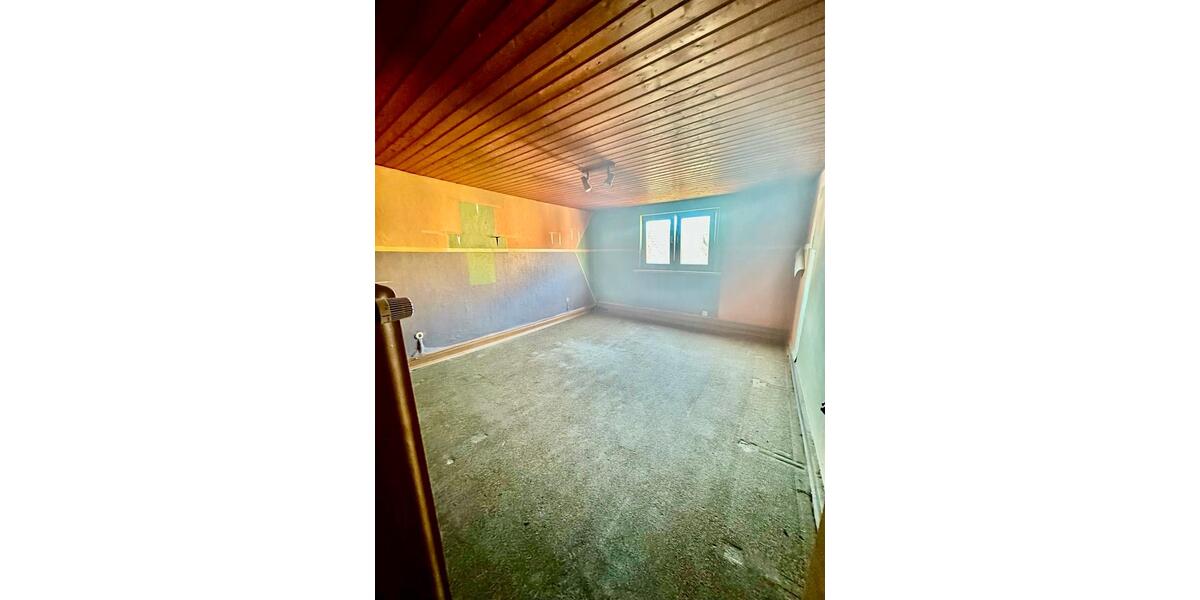 Einfamilienhaus Hauenstein - 7 Zimmer, 193 m&sup2;, 149.000&euro; | Angebot:25362902