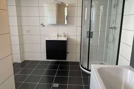 Haus Rodalben - 4 Zimmer, 150 m&sup2;, 1.000&euro; | Angebot:20725592