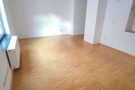 Wohnung Kaiserslautern Betzenberg - 1 Zimmer, 36 m&sup2;, 450&euro; | Angebot:26685254