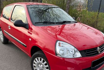 Renault Clio 131.000 km 2.380 &euro; Pirmasens 66954