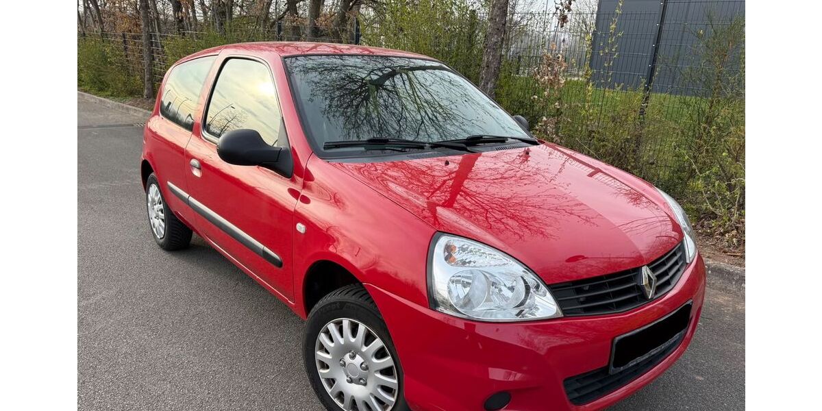 Renault Clio 131.000 km 2.380 &euro; Pirmasens 66954