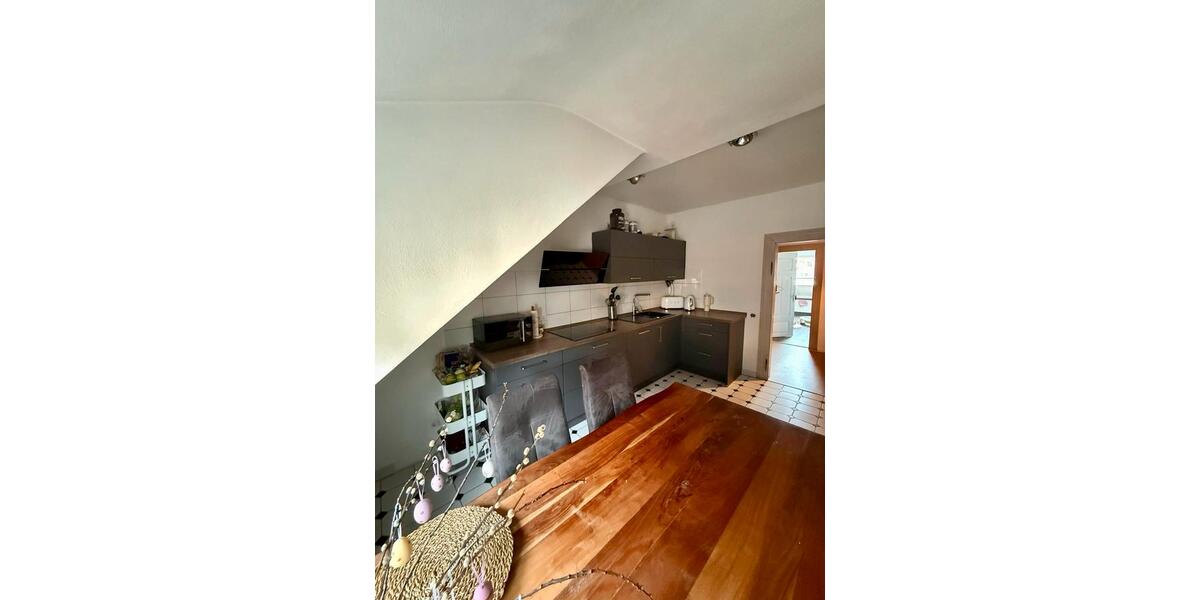 Dachgeschoßwohnung Pirmasens - 3.5 Zimmer, 120 m&sup2;, 850&euro; | Angebot:26459282