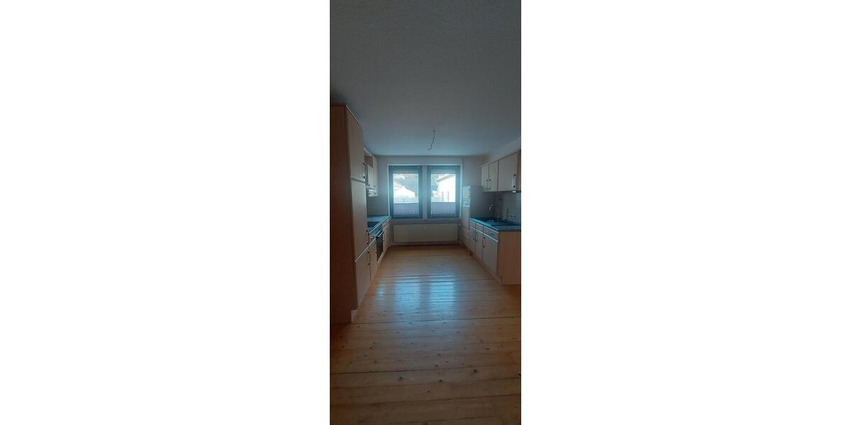 Etagenwohnung Gaugrehweiler - 4 Zimmer, 120 m&sup2;, 700&euro; | Angebot:26229209