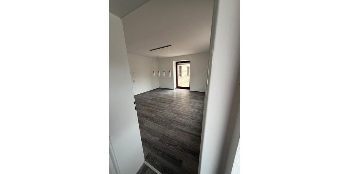 Einfamilienhaus Rockenhausen - 11 Zimmer, 225 m&sup2;, 239.000&euro; | Angebot:26627269
