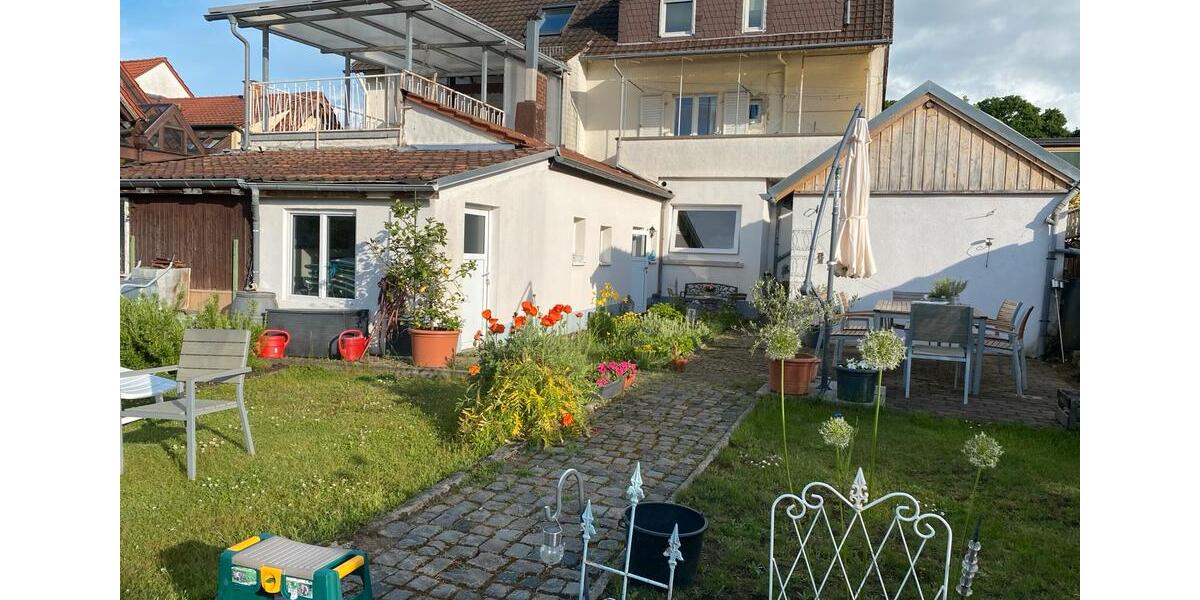 Doppelhaushälfte Bad Dürkheim - 7 Zimmer, 150 m&sup2;, 370.000&euro; | Angebot:25543670