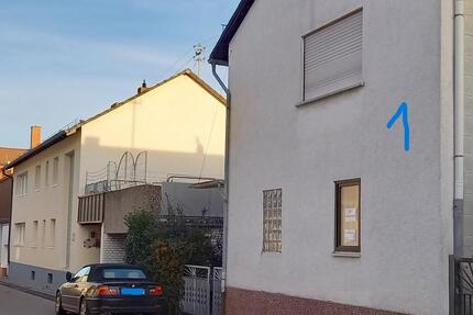 Zwei Häuser auf einem Grundstück in Hochspeyer – vielseitig nutzb zimmer