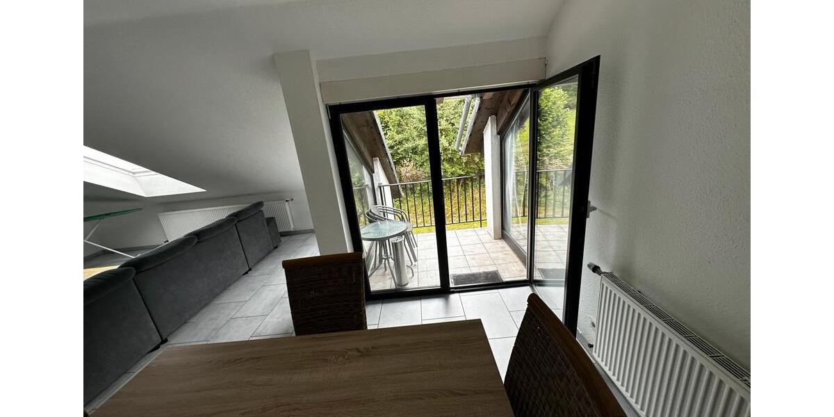 Dachgeschoßwohnung Queidersbach - 4 Zimmer, 116 m&sup2;, 1.220&euro; | Angebot:24655593