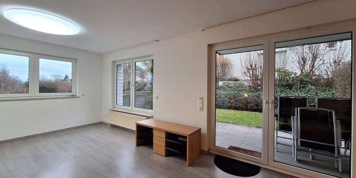 Etagenwohnung Kaiserslautern Innenstadt - 3 Zimmer, 95 m&sup2;, 1.000&euro; | Angebot:25691219
