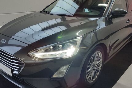 Ford Focus 76.600 km 14.450 € Neustadt a. d. Weinstr. 67435