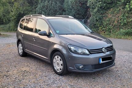 VW Touran 163.500 km 9.700 &euro; Pirmasens 66954