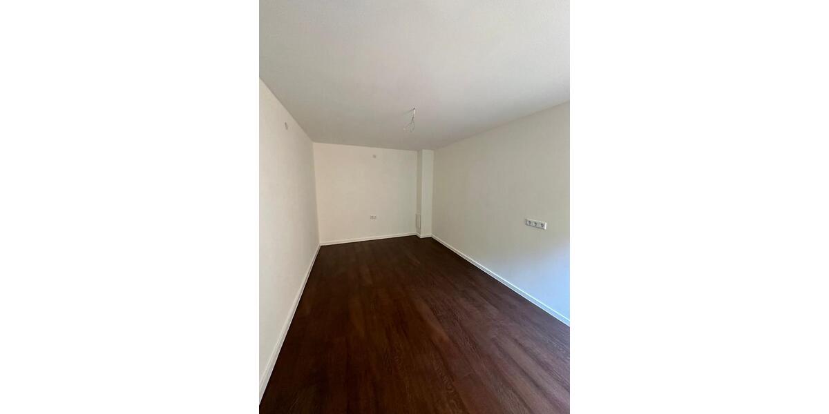 Geräumige 3-Zimmer-Souterrainwohnung mit Terrasse 3 zimmer