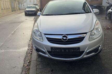 Opel Corsa 185.000 km 2.800 € Eisenberg 67304