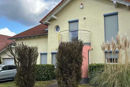 Haus Nanzdietschweiler - 5 Zimmer, 210 m&sup2;, 2.300&euro; | Angebot:22834169