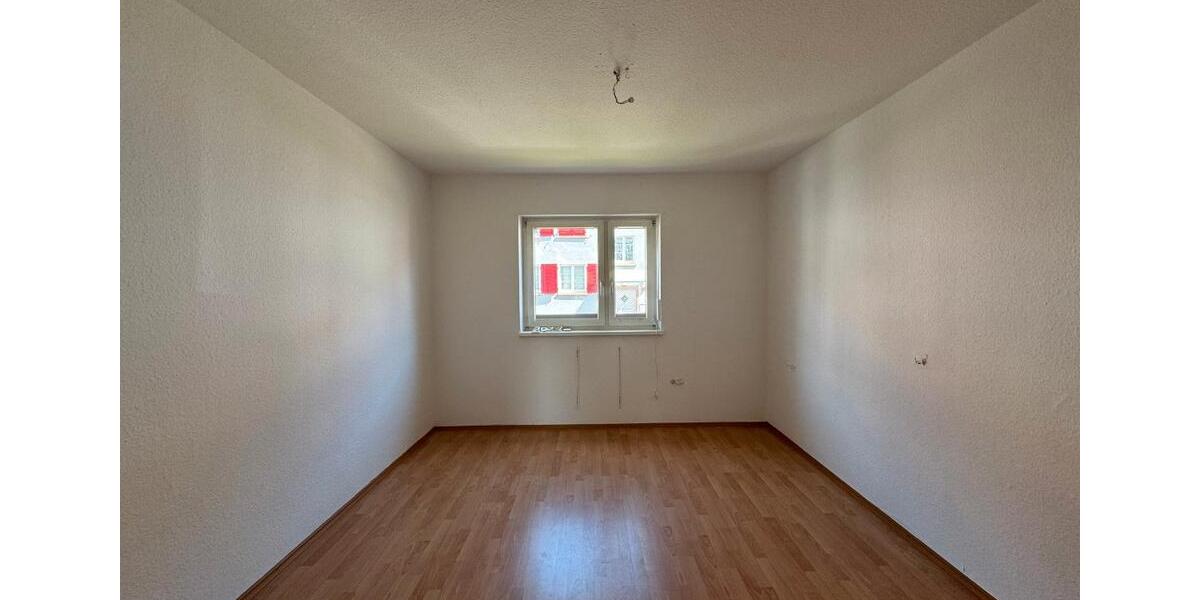Etagenwohnung Kaiserslautern Engelshof - 2 Zimmer, 60 m&sup2;, 600&euro; | Angebot:26696685