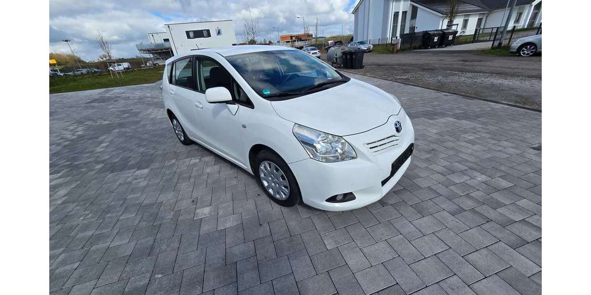 Toyota Verso 143.340 km 7.990 &euro; Ramstein-Miesenbach 66877