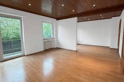 Wohnung Kaiserslautern Innenstadt - 3 Zimmer, 92 m&sup2;, 690&euro; | Angebot:26686081