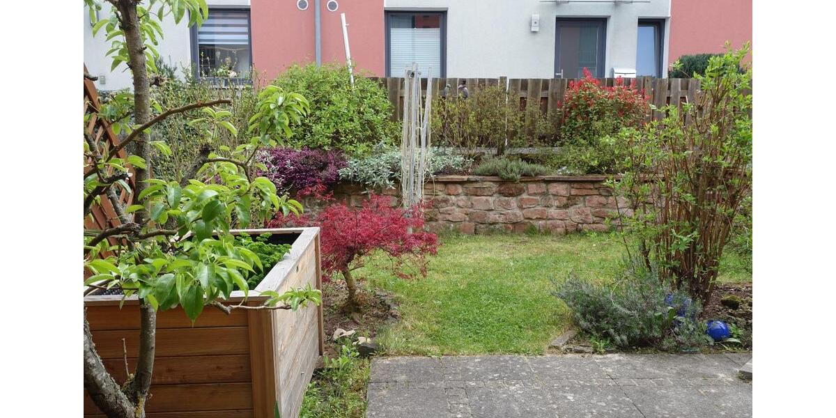 Reihenhaus Kaiserslautern Bahnheim - 4 Zimmer, 110 m&sup2;, 1.580&euro; | Angebot:26512343