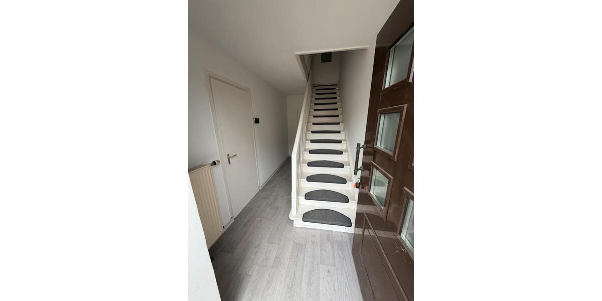 Einfamilienhaus Rockenhausen - 11 Zimmer, 225 m&sup2;, 260.000&euro; | Angebot:26128721