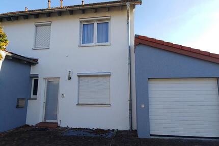 Sonnige Doppelhaushälfte in Nähe zur Uni 6 zimmer