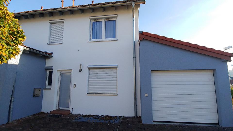 Sonnige Doppelhaushälfte in Nähe zur Uni 6 zimmer