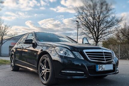 Mercedes-Benz 220 216.040 km 11.600 &euro; Pirmasens 66953