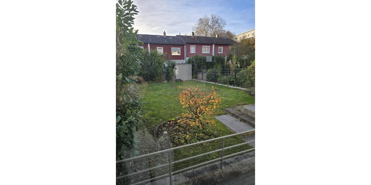 Reihenmittelhaus in bester Lage mit Garten und Garage 5 zimmer