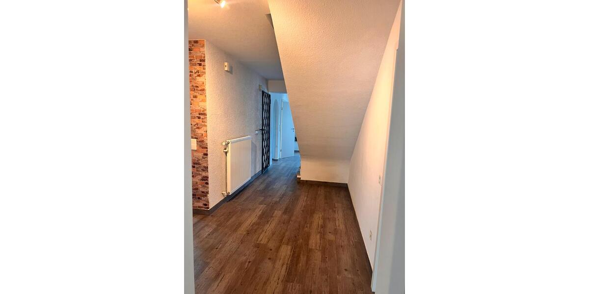 Einfamilienhaus Kaiserslautern Einsiedlerhof - 7 Zimmer, 208 m&sup2;, 429.000&euro; | Angebot:26946542