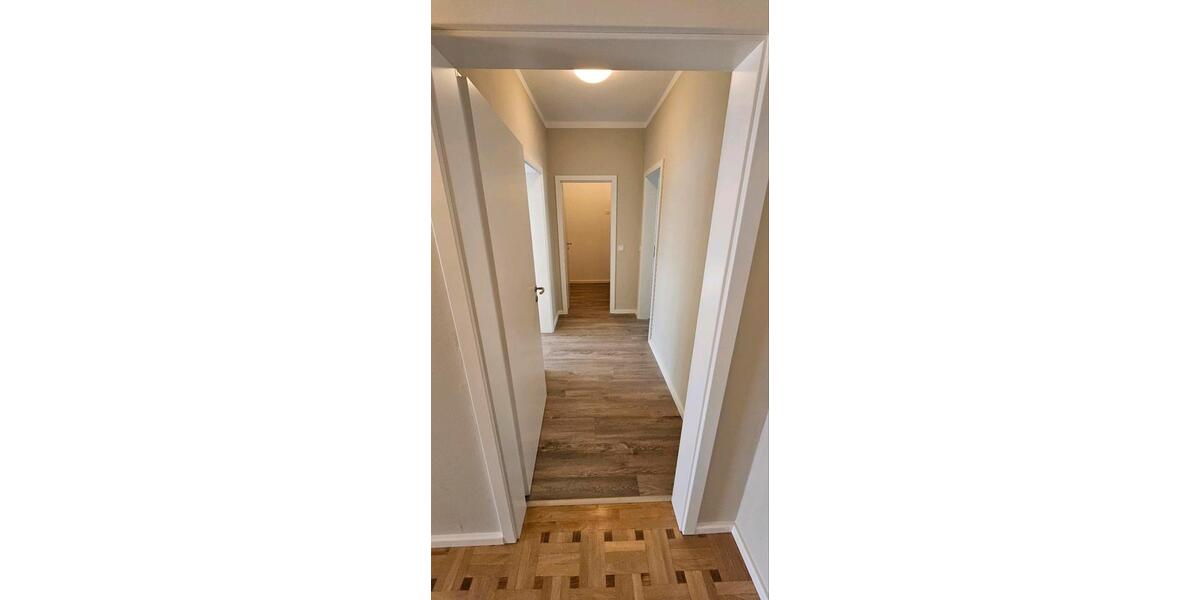 Dachgeschoßwohnung Kaiserslautern - 3.5 Zimmer, 111 m&sup2;, 1.380&euro; | Angebot:25223979