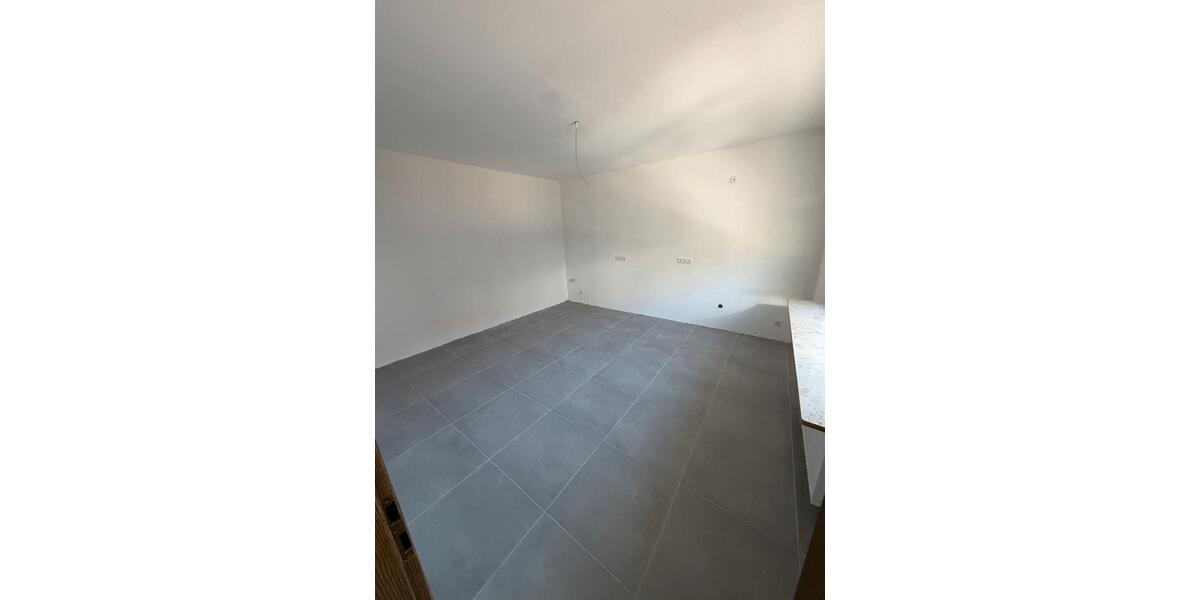 Etagenwohnung Kaiserslautern Engelshof - 3 Zimmer, 80 m&sup2;, 880&euro; | Angebot:26253312